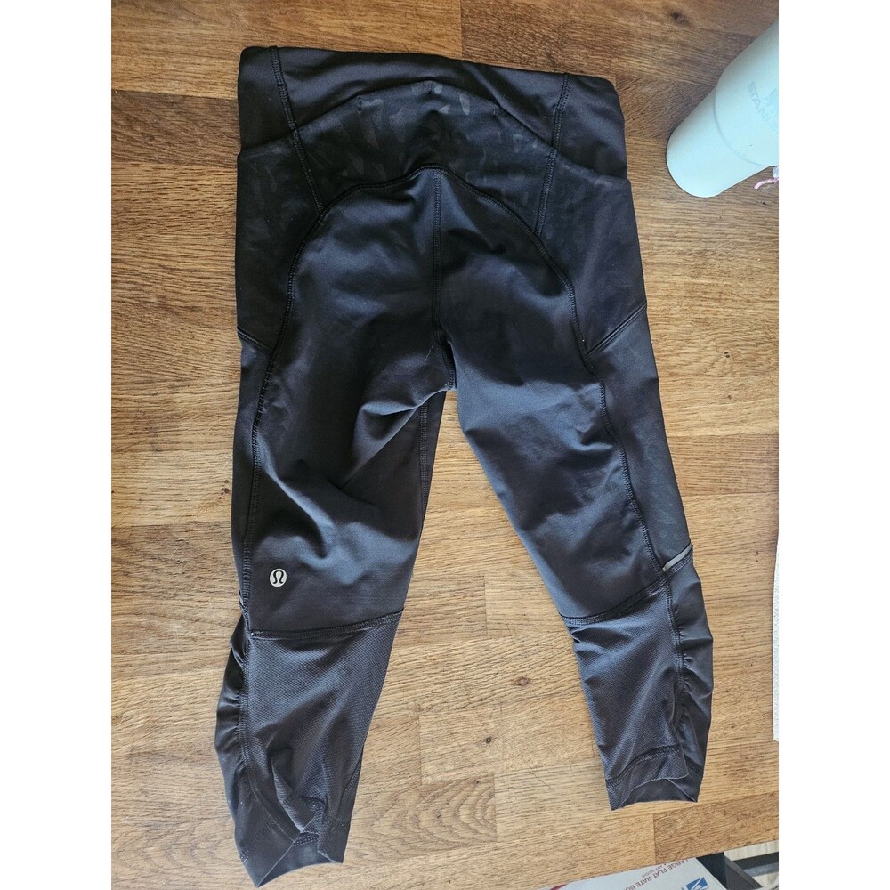 Lululemon Women's Quarter Leggings Lot of 2.  Size 4. Great Condition Athleisure